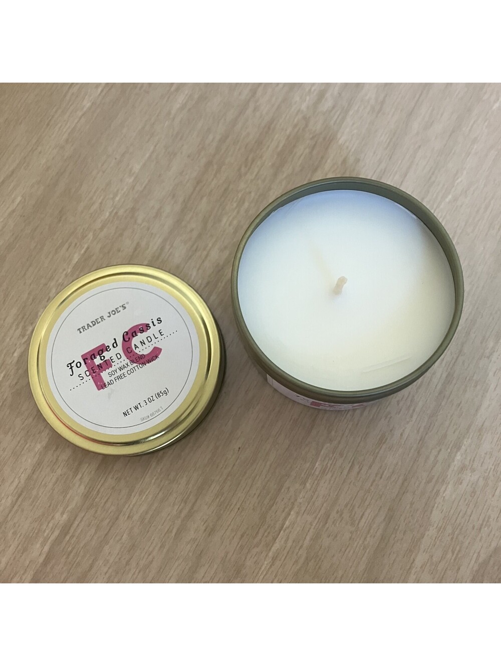 New Trader Joe's Foraged Cassis Scented Soy Candle Floral 3 oz Holiday 2024